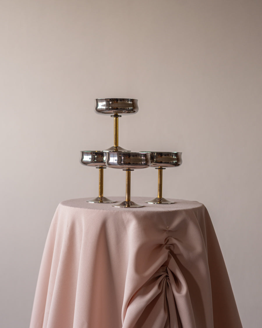 4 ledainės su paauksuotomis kojelėmis