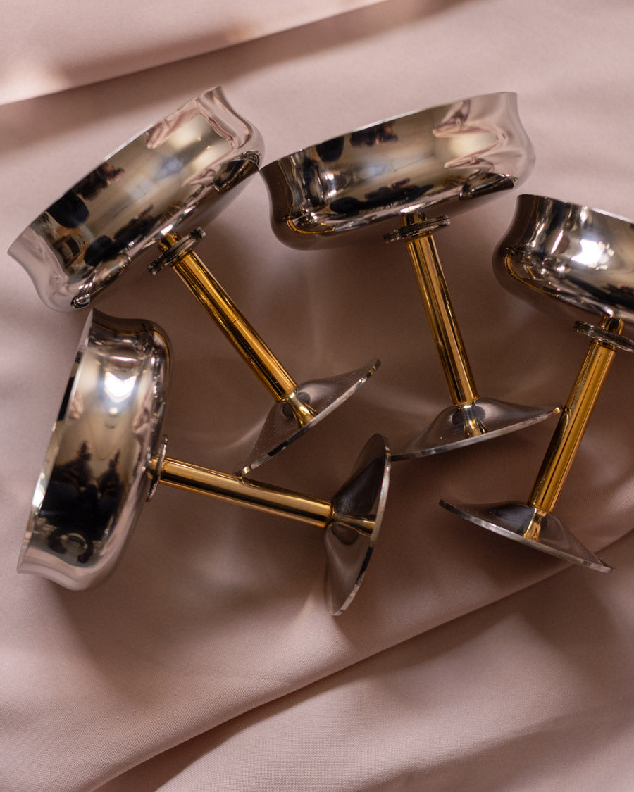 4 ledainės su paauksuotomis kojelėmis