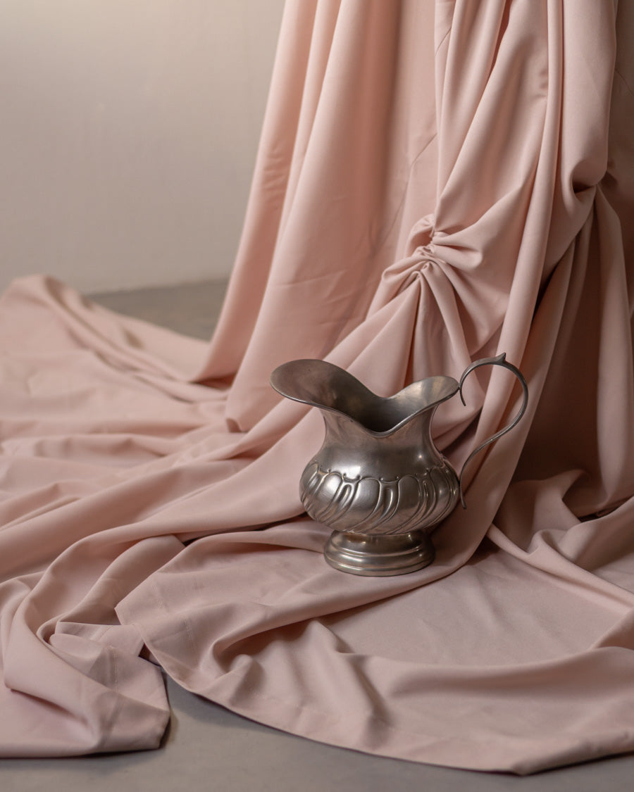 Vintažinis alavinis ąsotis