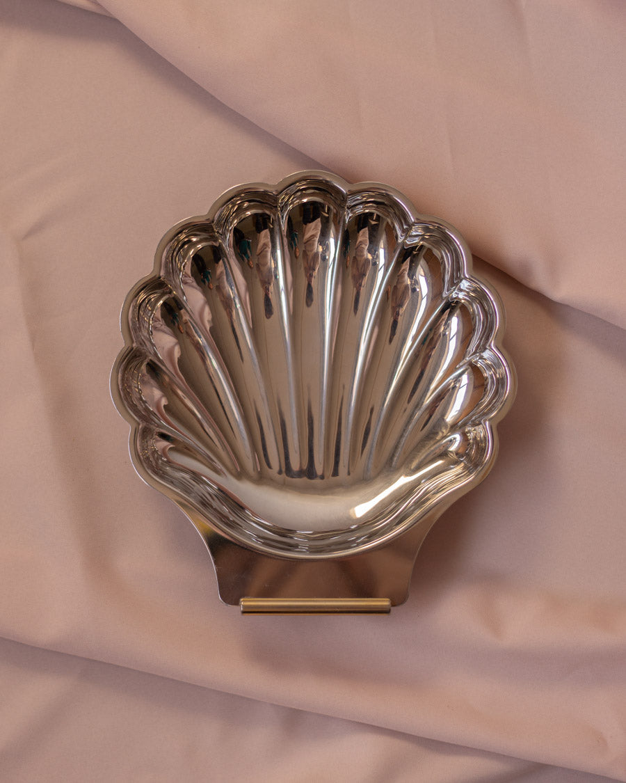 Vintažinis kriauklės formos dubuo su aukso dekoru - mažesnis