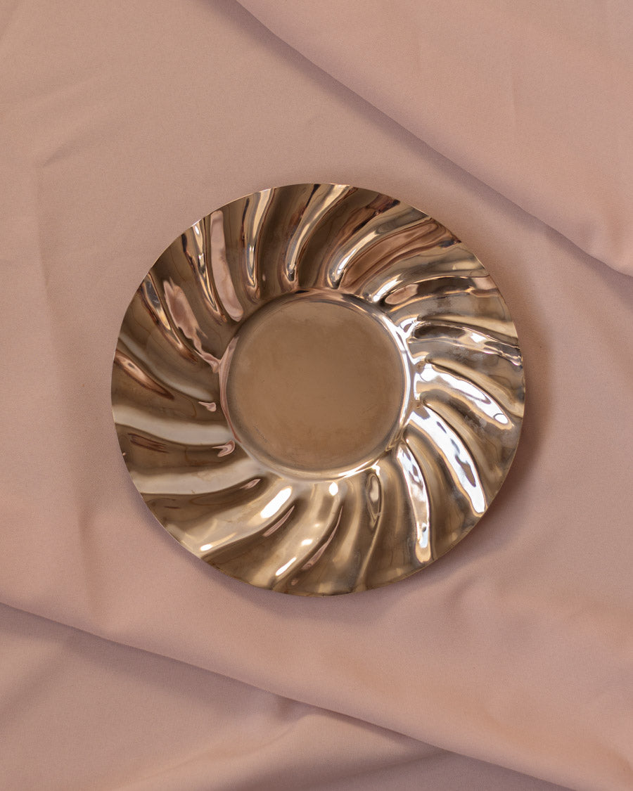 Sidabru dengta dekoratyvi lėkštė