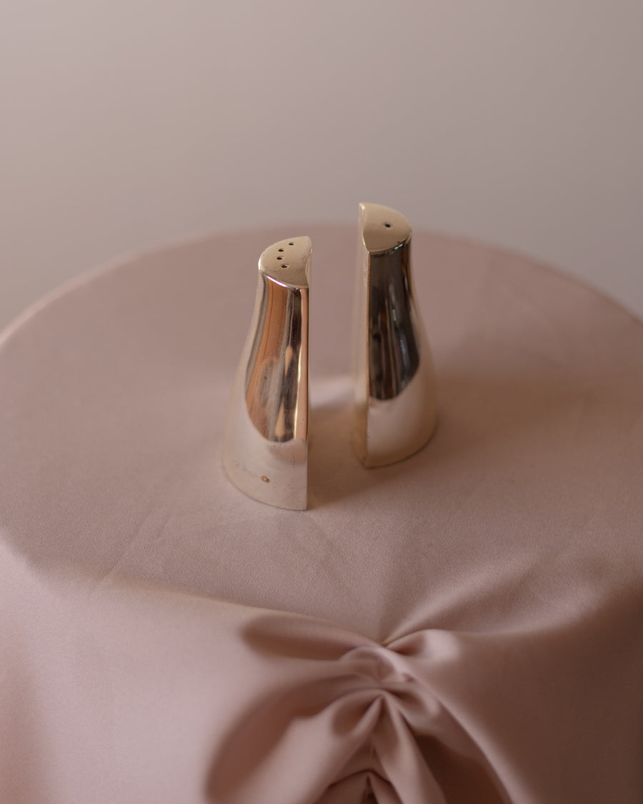 Vintažinės sidabru dengtos prieskoninės