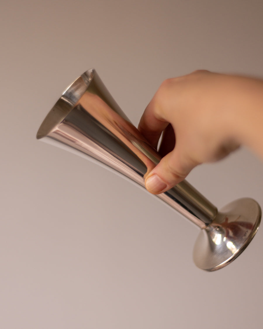 Sidabru dengta vintažinė vazelė