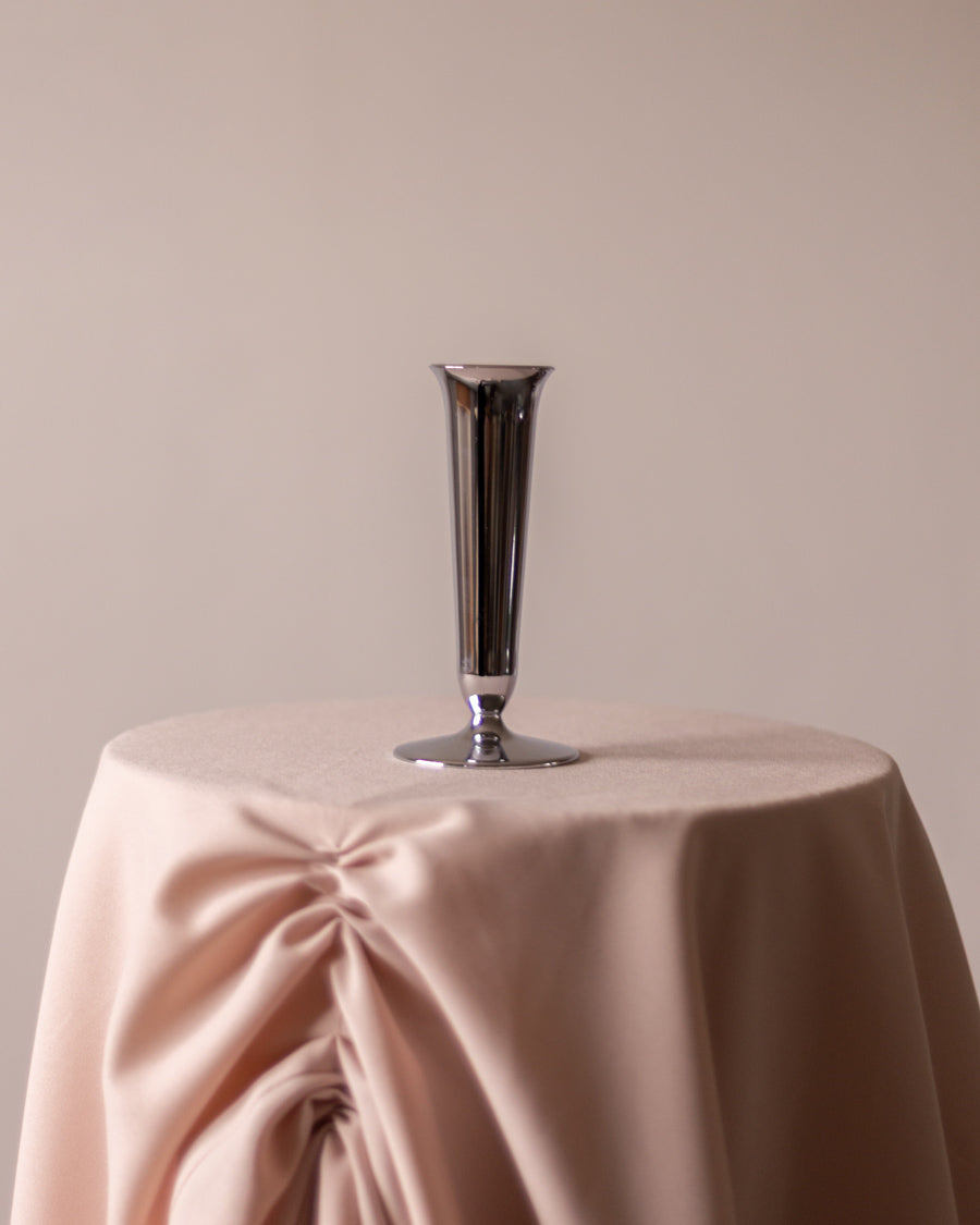 Metalinė vintažinė vazelė