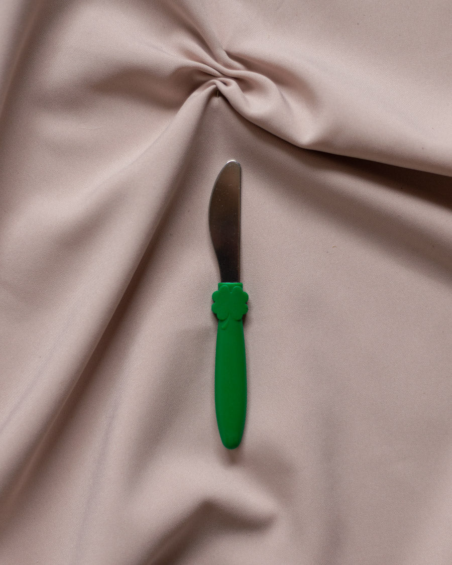 Sviesto peiliukas su žalia plastikine rankena