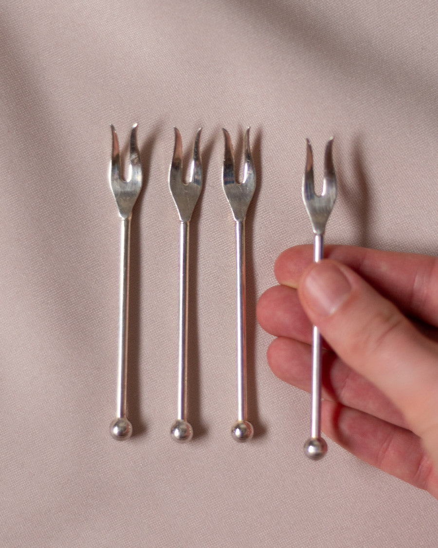 Sidabru dengti užkandžių smeigtukai