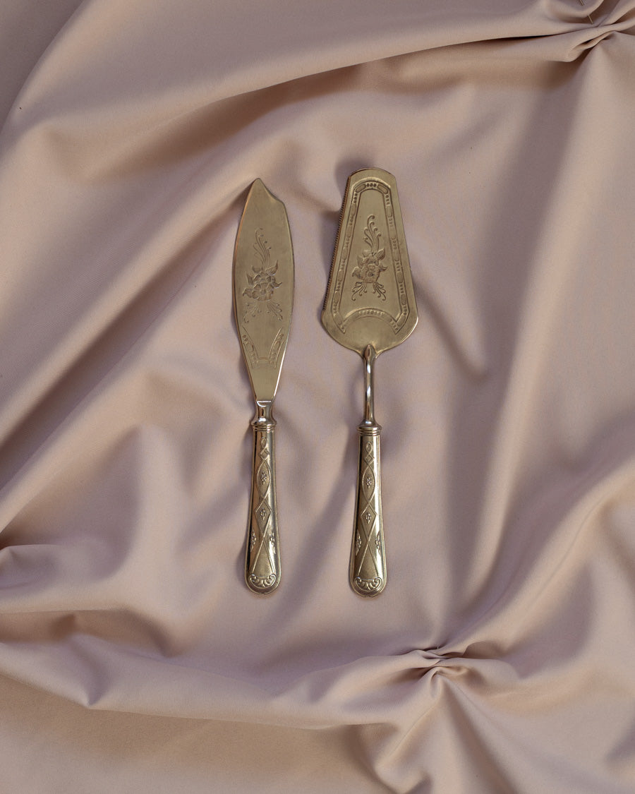 Vintažiniai sidabru dengti torto įrankiai