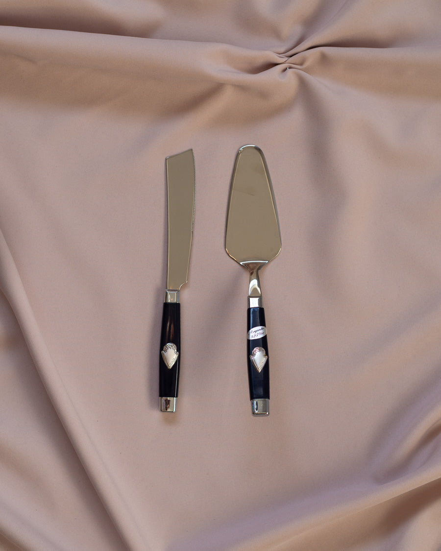 Nerūdijančio plieno torto įrankiai su sidabrinėmis dekoracijomis