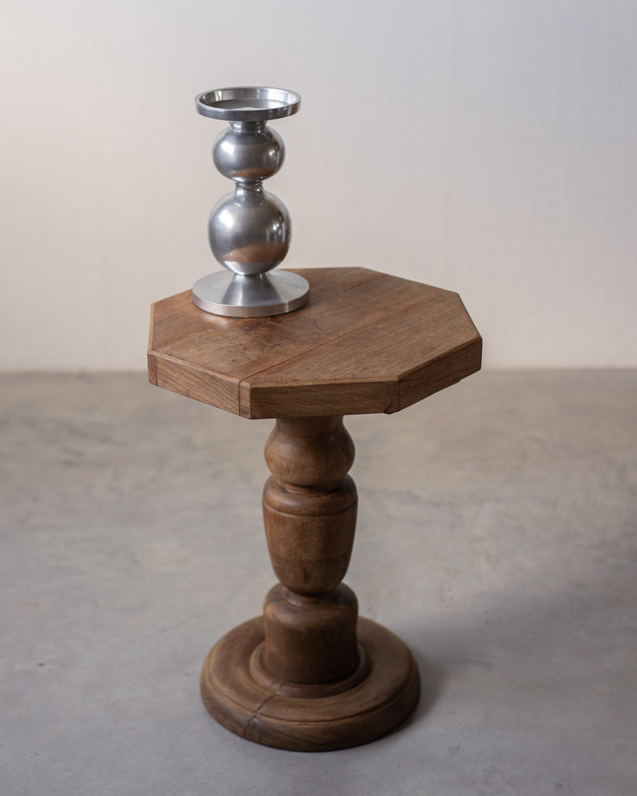 Egzotinės medienos šoninis staliukas