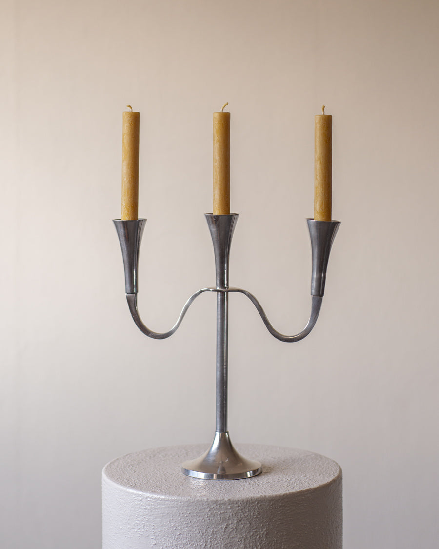 Trišakė metalinė žvakidė